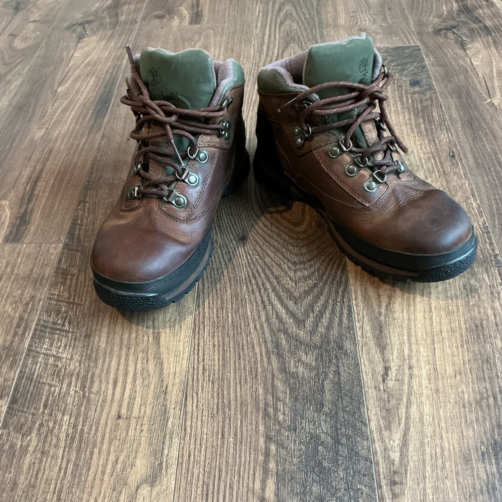 Timberland Waterproof Leather Gorpcore Boots 6M Utilitarian Outdoorsy Workwear